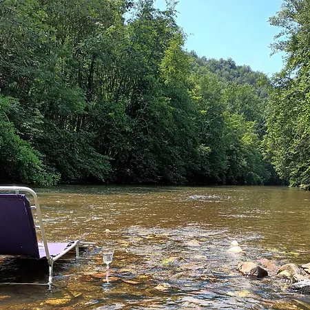 La Roulotte 4pl Confort Au Bord De La Riviere